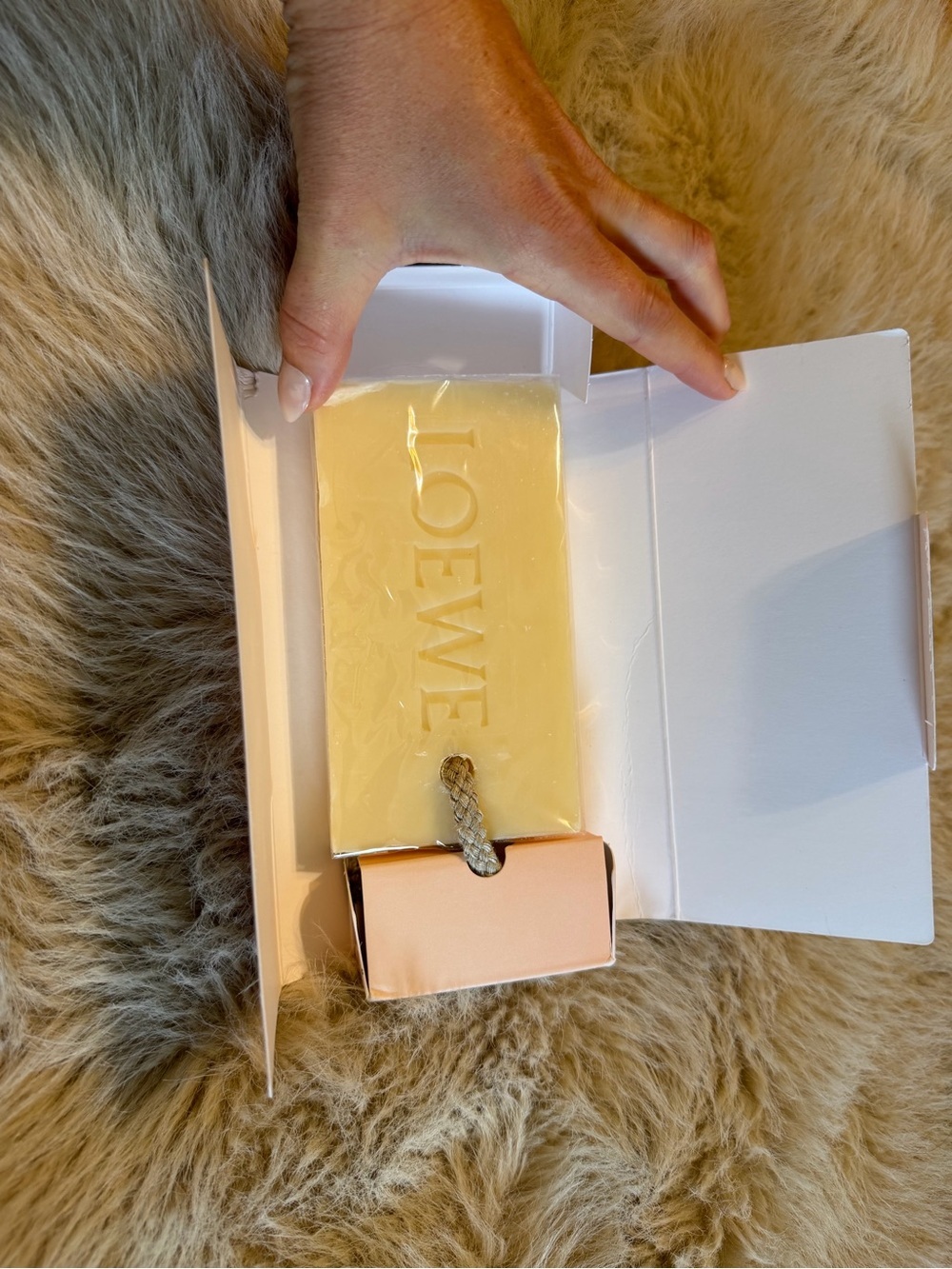 LOEWE Large Therapeutic Botanical Soap Bar, NWT, Luxury - Picture 5 of 7